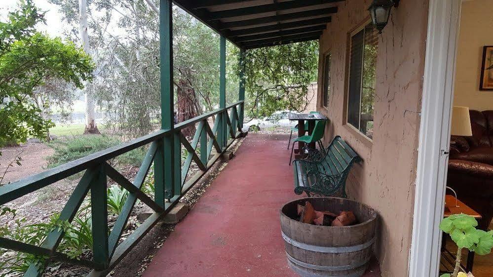 Country Cottages Of Bridgetown Εξωτερικό φωτογραφία